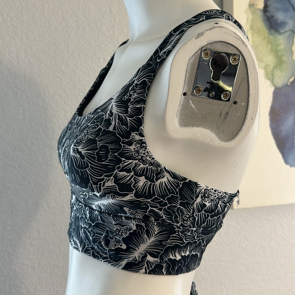 The Balance collection black floral mid imoact lined sport bra - Picture 4 of 8